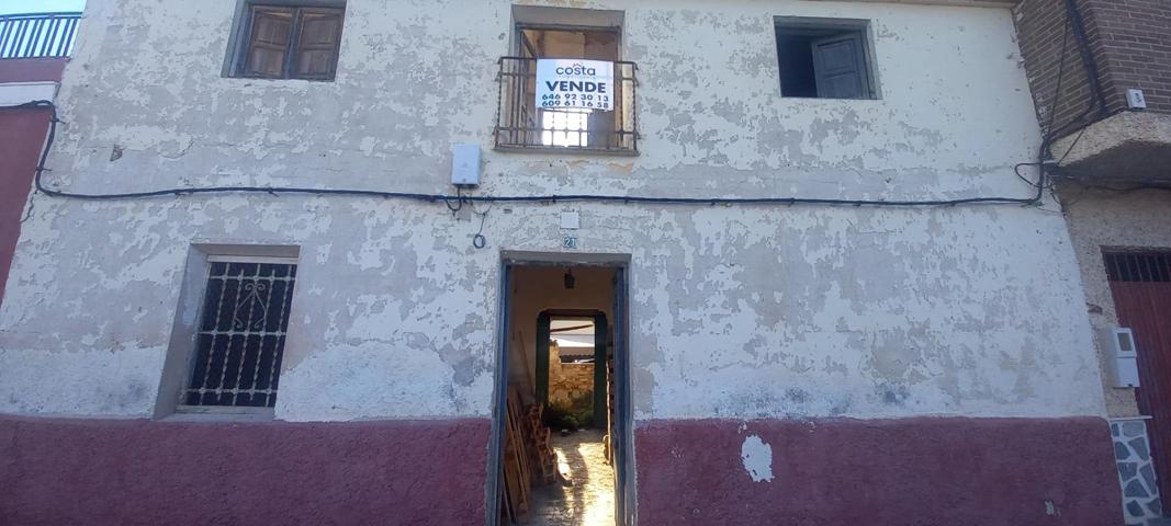 Se vende casa de pueblo con patio para reformar en Rincon de Seca. photo 0