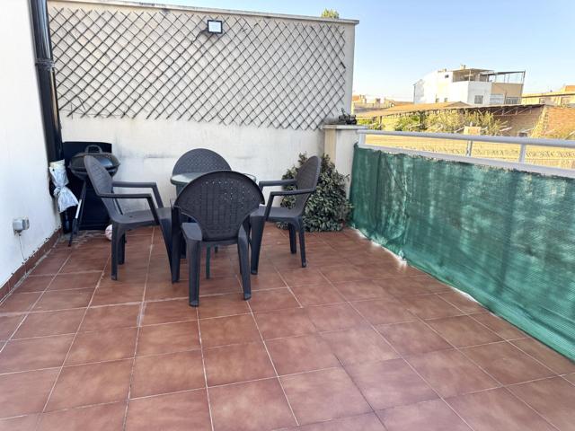 Se vende bonito duplex en Nonduermas. photo 0