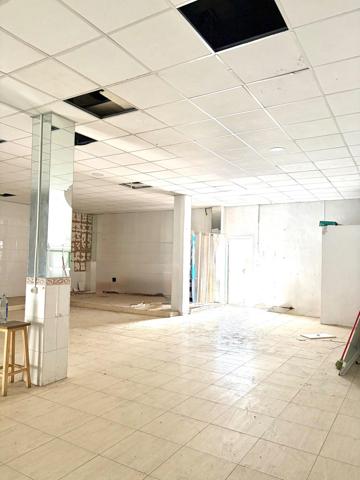 Amplio local comercial en Calle Mayor de Era Alta photo 0