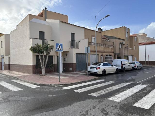 Venta de Casa Dúplex en Barriada de las Lomas - Roquetas de Mar photo 0