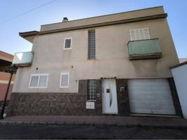 Venta de una espaciosa casa en Huércal de Almería photo 0