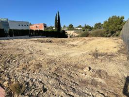 PARCELA EN URB. LA ALCAYNA CON PROYECTO DE OBRA photo 0