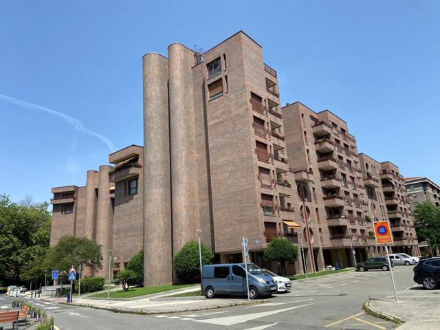 Piso en venta en Durango (Muruetatorre) con garaje y trastero con acceso directo. photo 0