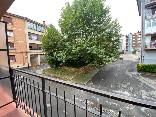 Piso en venta en Apata - Atxondo (Ziarreta) con opción de lonja de 18m2 photo 0
