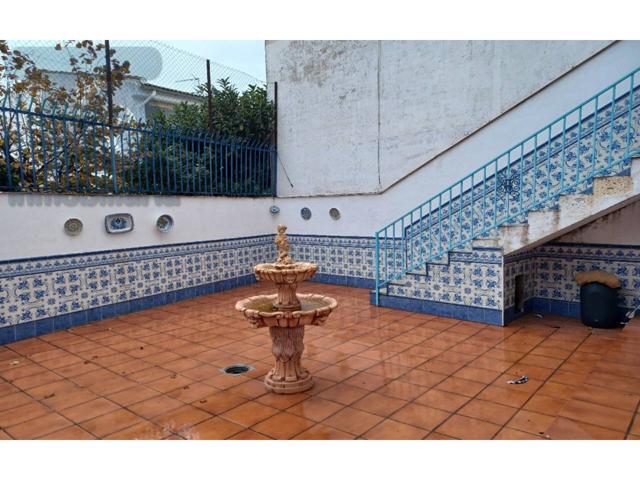 Casa adosada en venta en Nívar photo 0