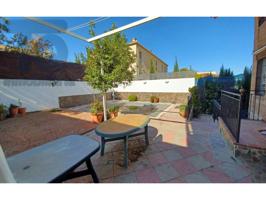 Chalet en venta en La Zubia photo 0