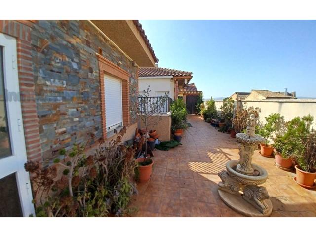 Casa en venta en Atarfe photo 0