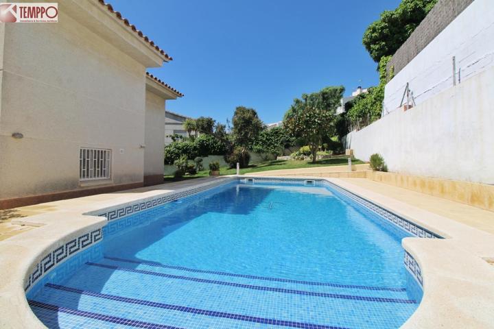 ¡Oportunidad única en Mas Mel, Calafell! Casa ideal para 2 familias! photo 0