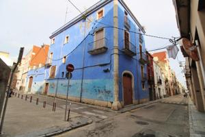 Gran casa centenaria en el corazón de El Vendrell – 558 m² con infinitas posibilidades photo 0