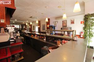 Traspaso y Alquiler de Restaurante en Pleno Funcionamiento – Oportunidad Única en El Vendrell photo 0