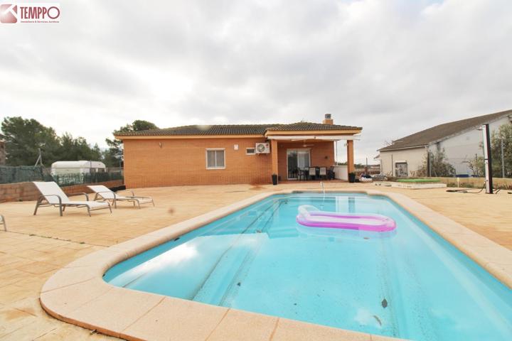 Vivienda en Les Pobles (Aiguamurcia): Tu Refugio con Jardín y Piscina photo 0