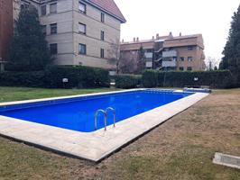 Piso en alquiler en Zaragoza de 151 m2 photo 0