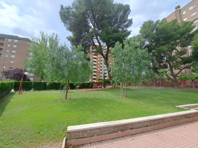 Piso en venta en Zaragoza de 109 m2 photo 0