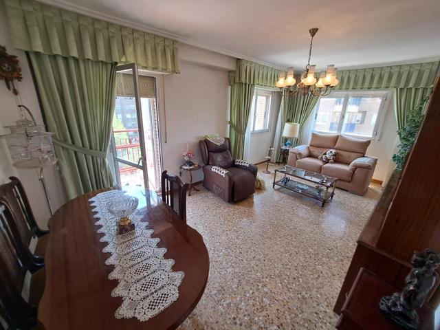 Piso en venta en Zaragoza de 91 m2 photo 0