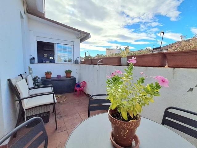 ATICO EXTERIOR CON TERRAZA DE ENSUEÑO EN FINCA REPRESENTATIVA photo 0