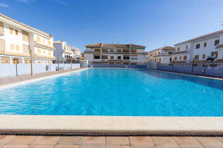 Bungalow en venta en Santa Pola de 60 m2 photo 0