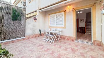 Bungalow en venta en Gran Alacant de 100 m2 photo 0