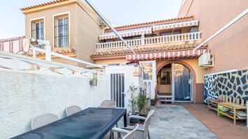 Bungalow en venta en Gran Alacant de 78 m2 photo 0