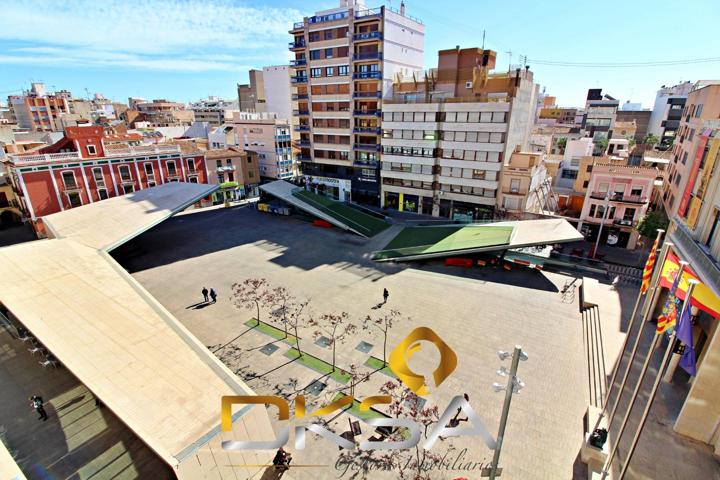 Imponente y amplio piso en la Plaza Mayor de Vila-real photo 0