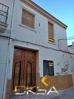 Casa para reformar con amplia fachada en el centro de la Vall d'Uixó photo 0