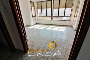 Piso para reformar parcialmente en el centro de Burriana photo 0