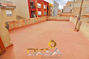 Amplia casa esquinera con más de 7m de fachada en Vila-real photo 0