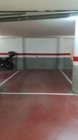 Aparcamiento en Plaza Josep Roig i Raventos photo 0