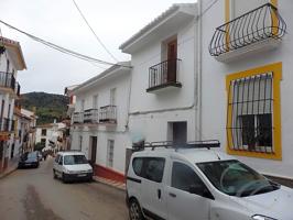 Casa De Pueblo en venta en Riogordo de 200 m2 photo 0
