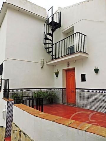 Casa - Chalet en venta en Viñuela de 174 m2 photo 0