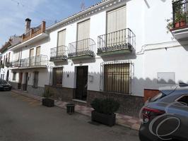 Casa De Pueblo en venta en Riogordo de 200 m2 photo 0