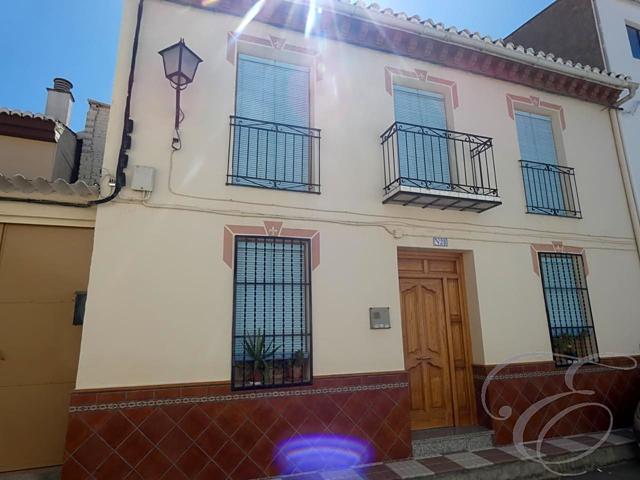 Casa De Pueblo en venta en Dúrcal de 269 m2 photo 0