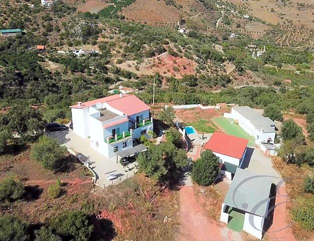 Casa - Chalet en venta en Comares de 600 m2 photo 0