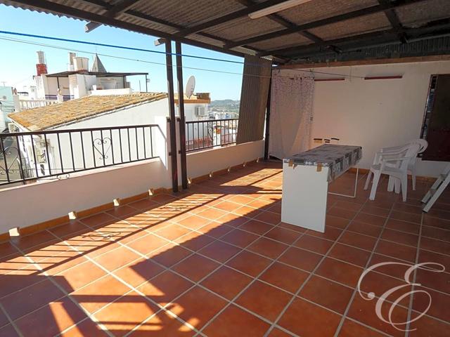 Casa De Pueblo en venta en Vélez-Málaga de 1 m2 photo 0