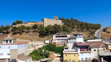 Casa De Pueblo en venta en Vélez-Málaga de 256 m2 photo 0