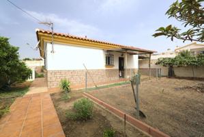 Casa Rústica en venta en Rincón de la Victoria de 147 m2 photo 0