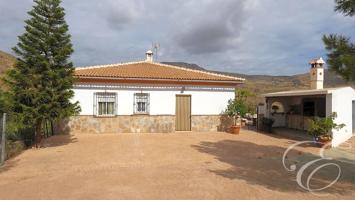 Casa Rústica en venta en Casabermeja de 140 m2 photo 0