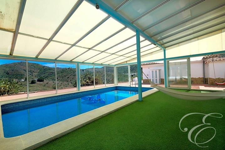 Casa - Chalet en venta en Sedella de 154 m2 photo 0