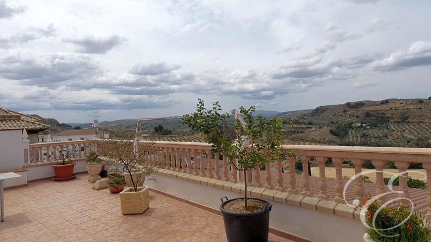 Casa De Pueblo en venta en Moraleda de Zafayona de 610 m2 photo 0