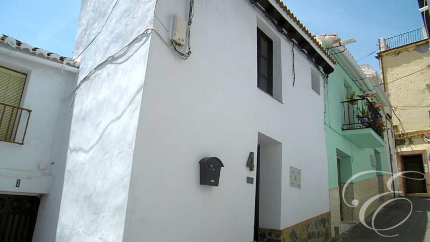 Casa - Chalet en venta en Benamargosa de 38 m2 photo 0