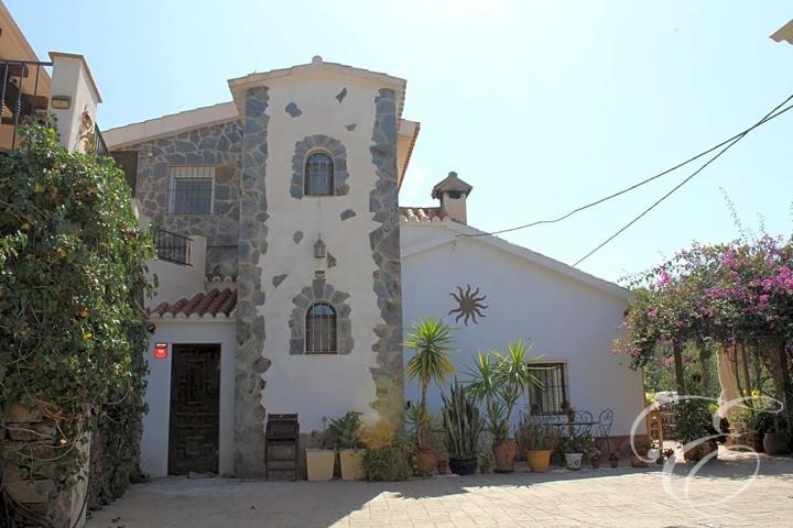 Casa Rústica en venta en Torrox de 373 m2 photo 0