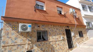 Casa De Pueblo en venta en Vélez-Málaga de 70 m2 photo 0