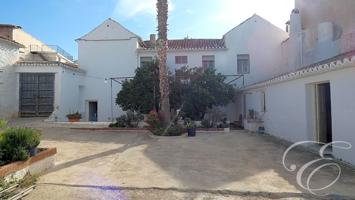 Casa - Chalet en venta en Periana de 868 m2 photo 0