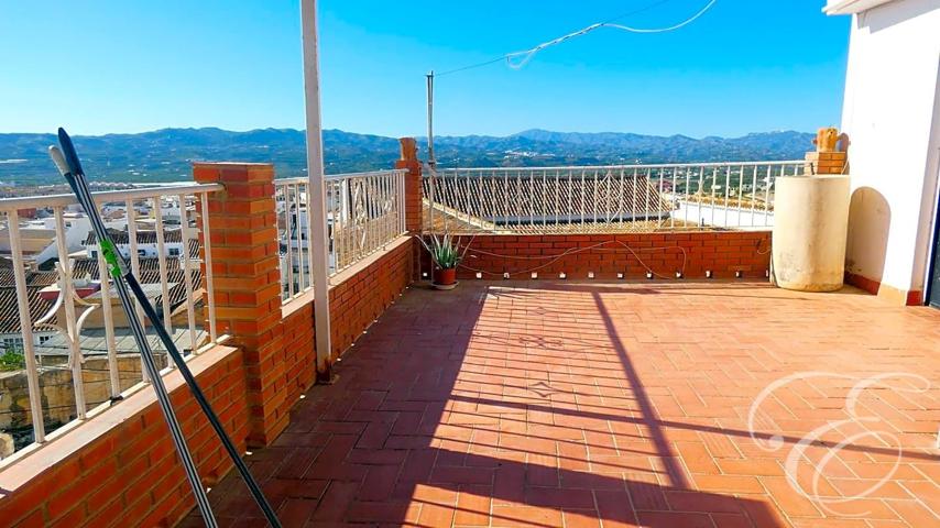 Casa De Pueblo en venta en Vélez-Málaga de 232 m2 photo 0