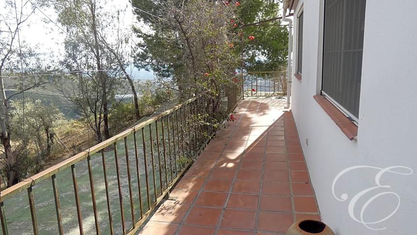 Casa Rústica en venta en Sedella de 165 m2 photo 0