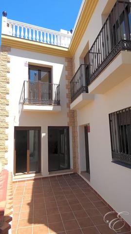 Casa De Pueblo en venta en Vélez de Benaudalla de 150 m2 photo 0