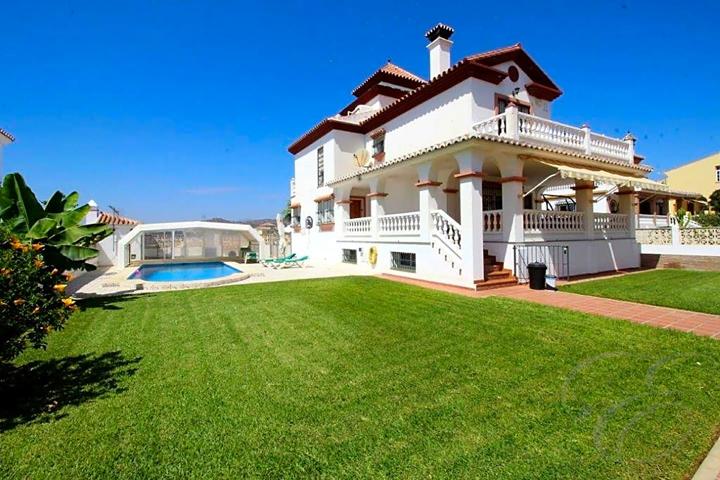 Casa - Chalet en venta en Vélez-Málaga de 351 m2 photo 0