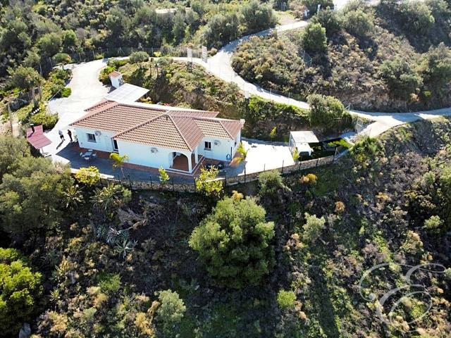 Casa - Chalet en venta en Torrox de 184 m2 photo 0