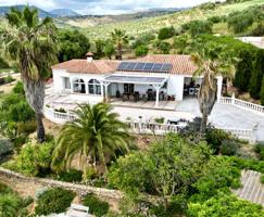 Casa - Chalet en venta en Almogía de 142 m2 photo 0