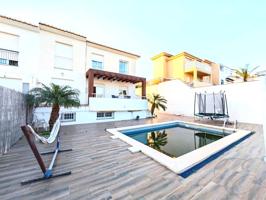 Casa De Pueblo en venta en Torrox de 160 m2 photo 0