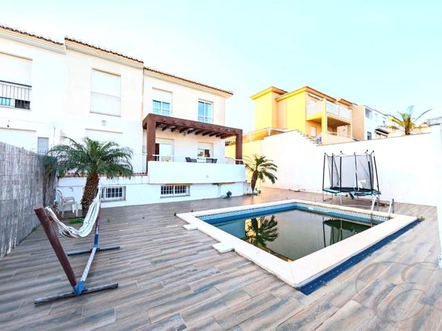 Casa De Pueblo en venta en Torrox de 160 m2 photo 0